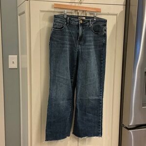 Women’s Kut from the Kloth jeans, size 10.